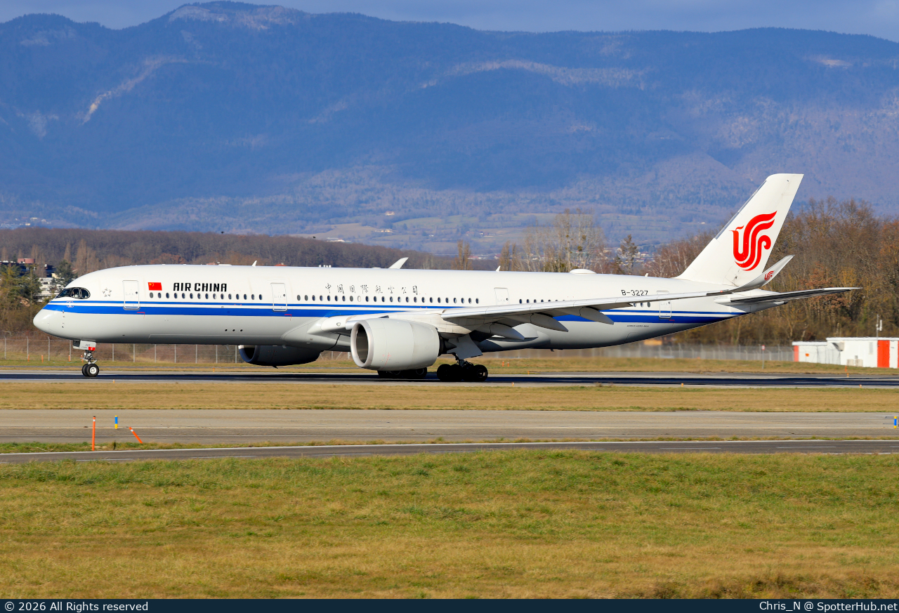 Photo of B-322Z - Airbus A350-941 operated by Air China