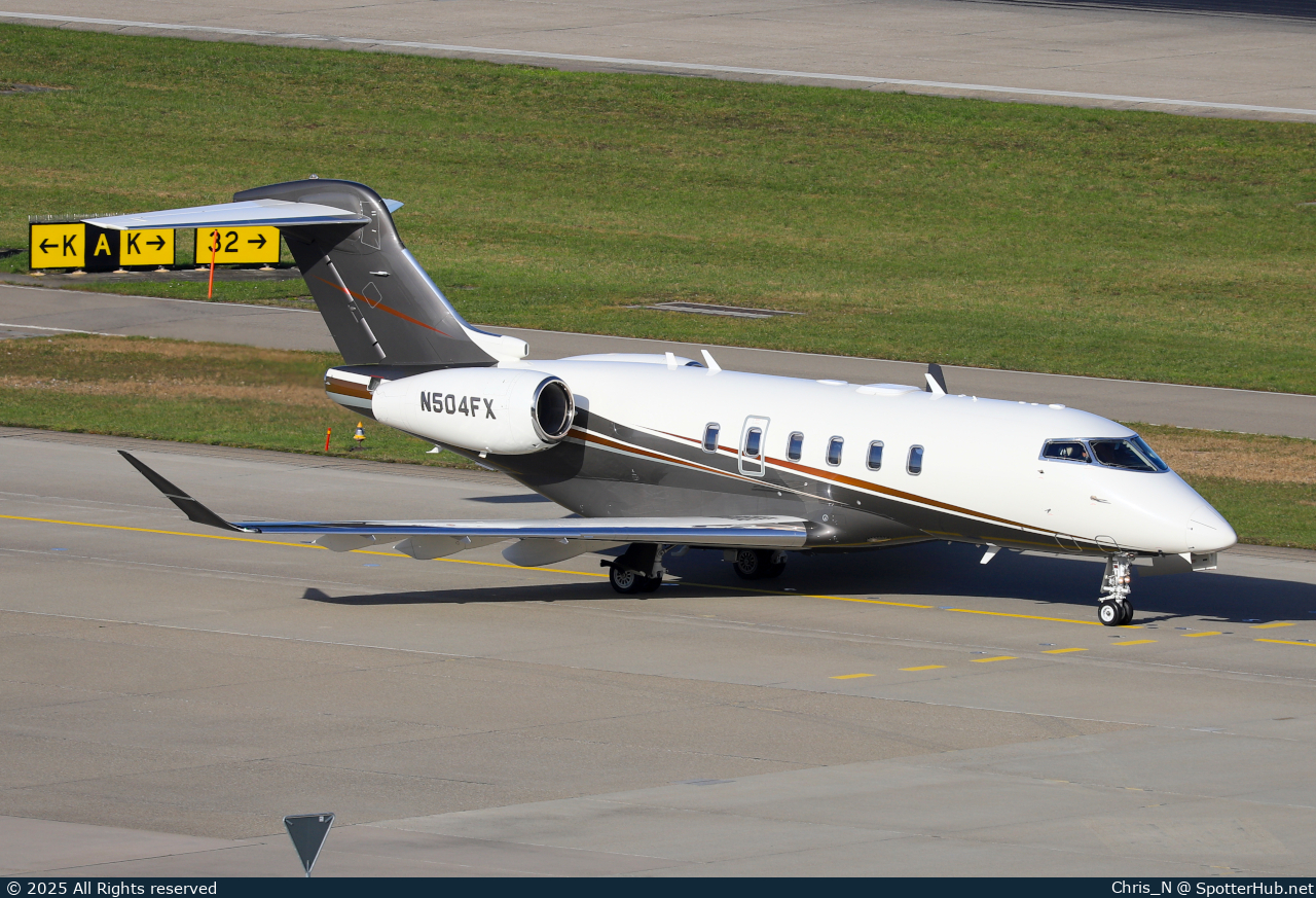 Photo of N504FX - Bombardier Challenger 350 operated by Flexjet