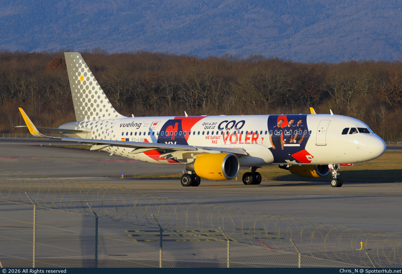 Photo of EC-LVU - Airbus A320-214 operated by Vueling