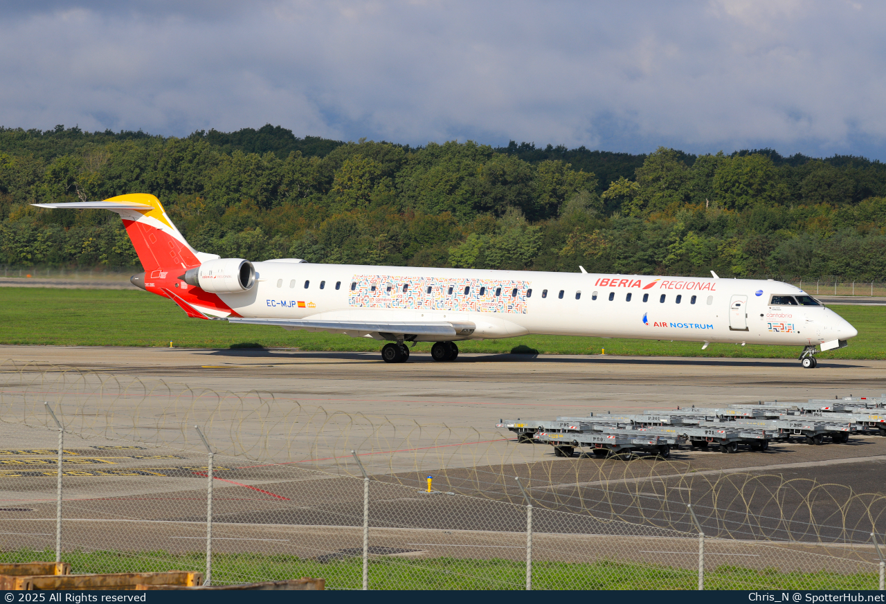 Photo of EC-MJP - Bombardier CRJ-1000 operated by Iberia Regional (opb Air Nostrum)