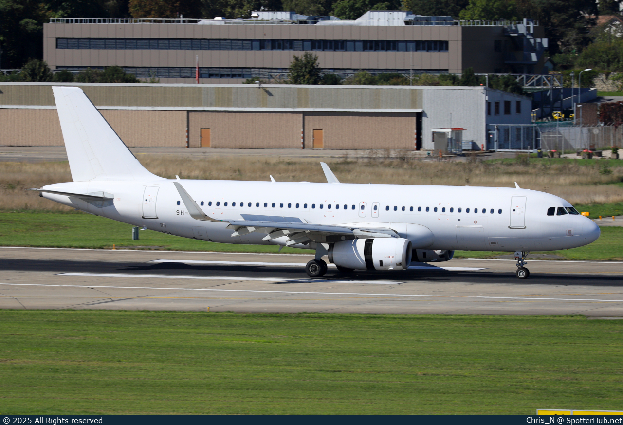 Photo of 9H-GKJ - Airbus A320-232 operated by Avion Express Malta