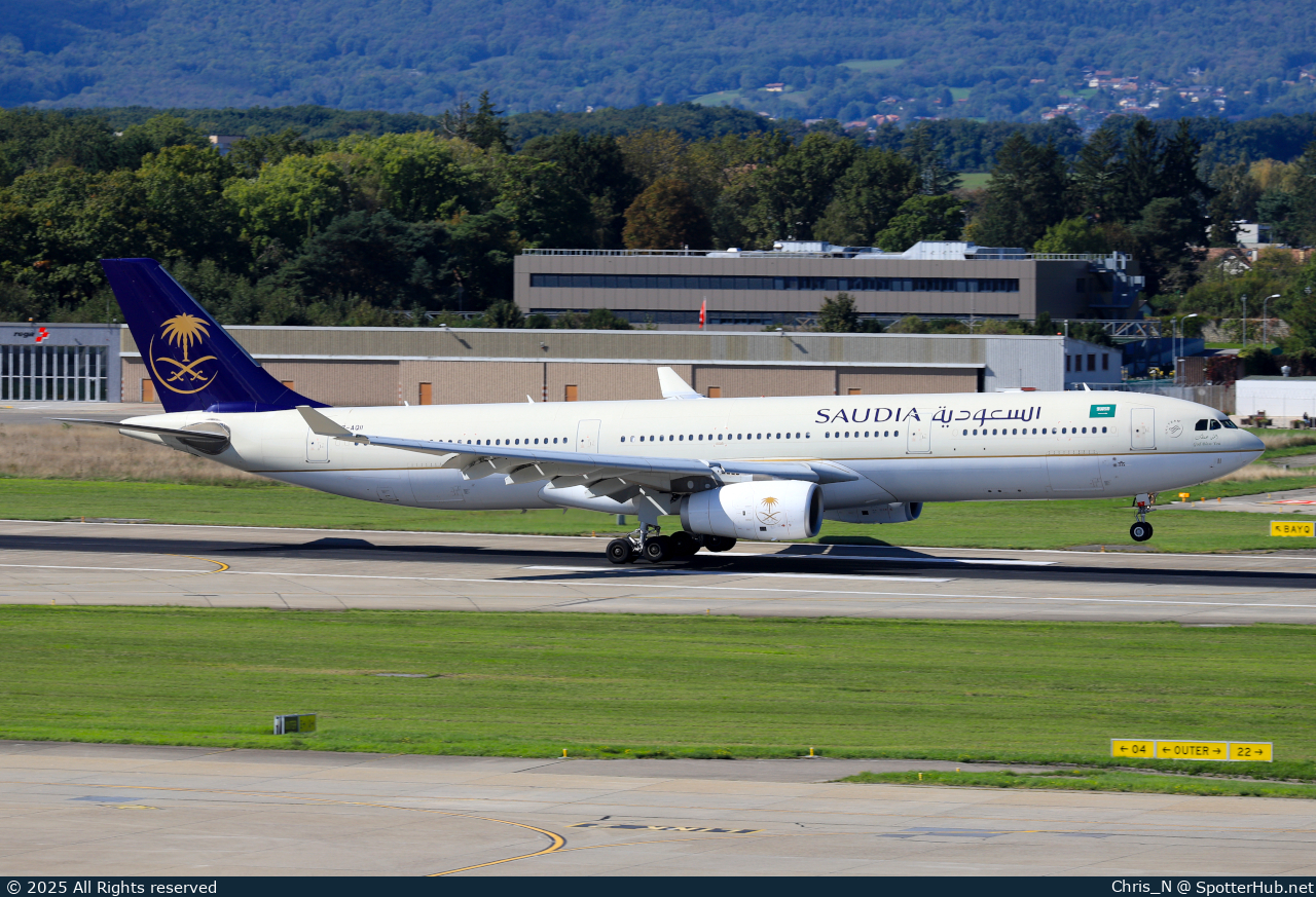 Photo of HZ-AQ11 - Airbus A330-343 operated by Saudia