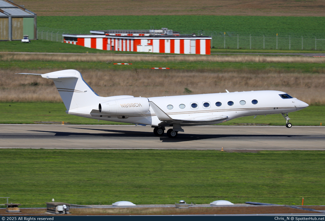 Photo of N898CH - Gulfstream G650 operated by Solairus Aviation
