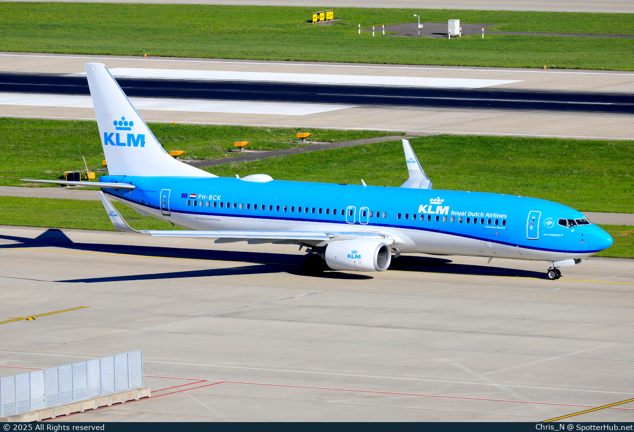 Photo of PH-BCK - Boeing 737-8K2 operated by KLM Royal Dutch Airlines