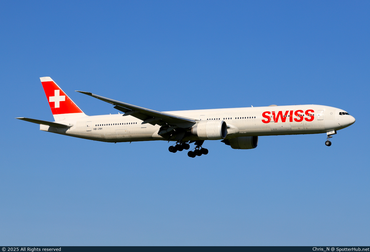 Photo of HB-JNH - Boeing 777-3DE(ER) operated by Swiss International Air Lines