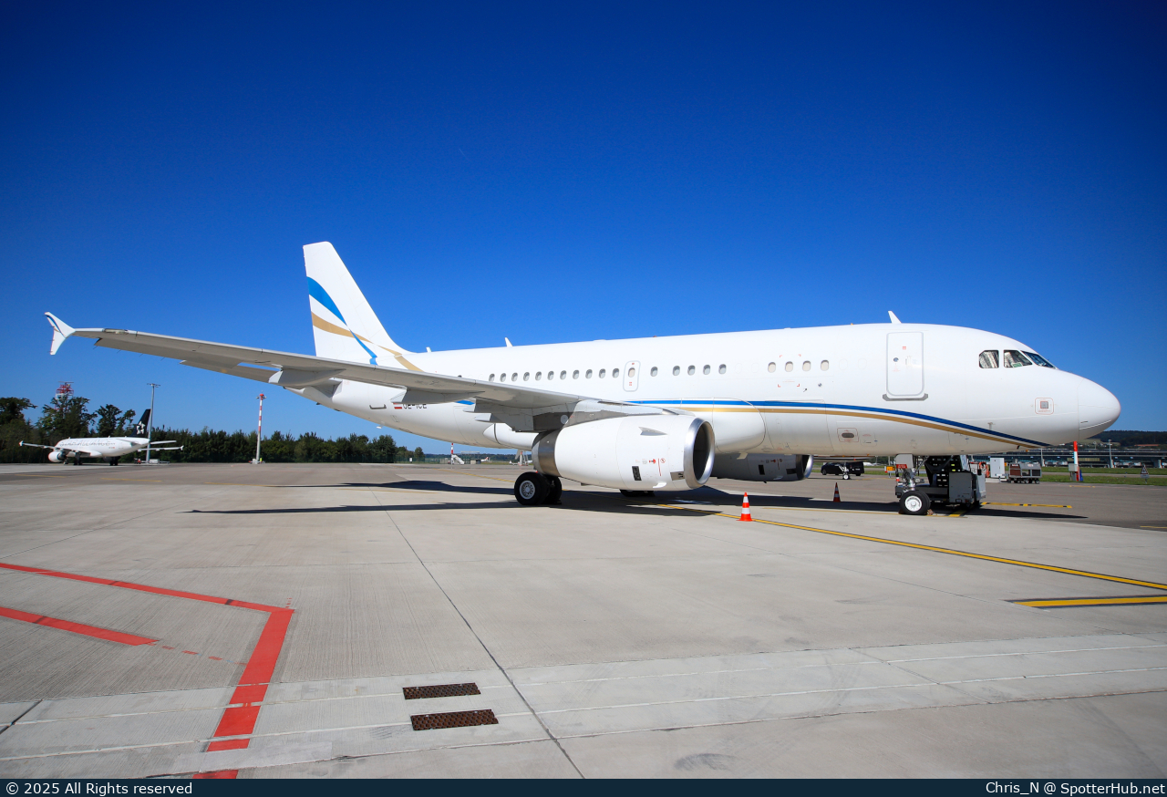 Photo of OE-ICE - Airbus A319-133(CJ) operated by MJet