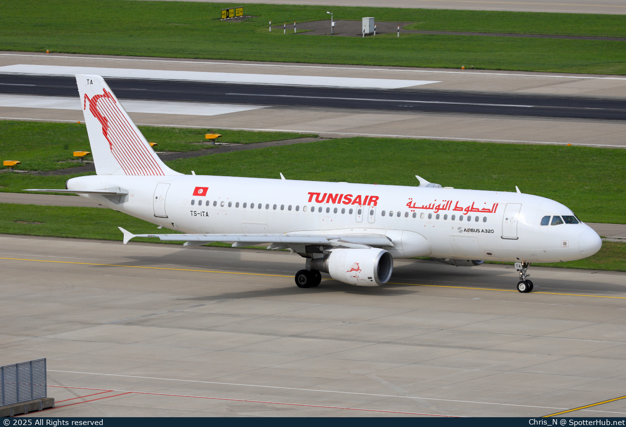 Photo of TS-ITA - Airbus A320-214 operated by Tunisair