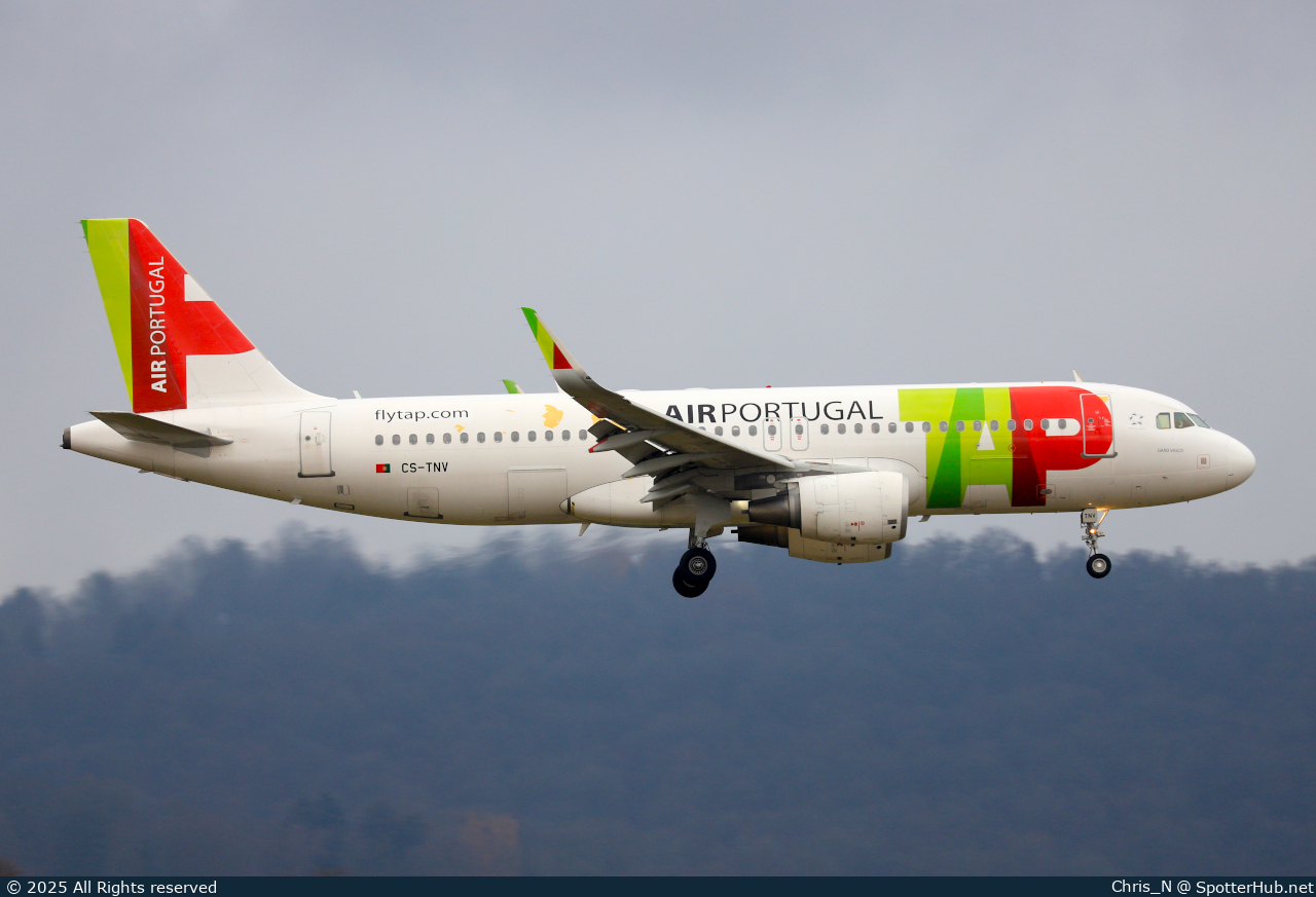 Photo of CS-TNV - Airbus A320-214 operated by TAP Air Portugal