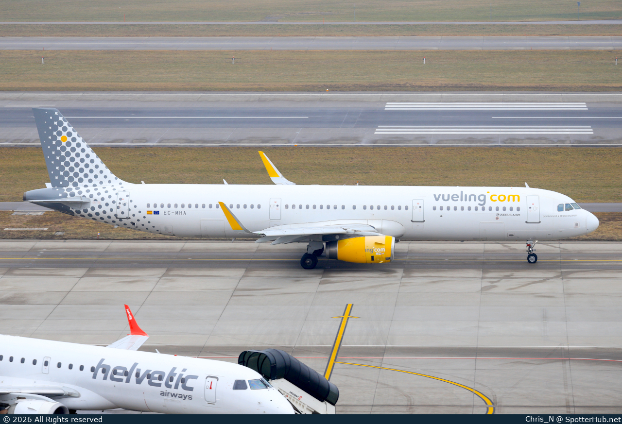 Photo of EC-MHA - Airbus A321-231 operated by Vueling
