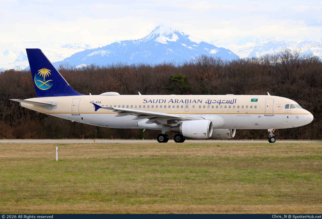 Photo of HZ-ASA - Airbus A320-214 operated by Saudi Arabian Airlines