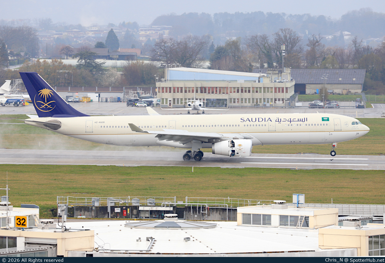 Photo of HZ-AQ28 - Airbus A330-343 operated by Saudia