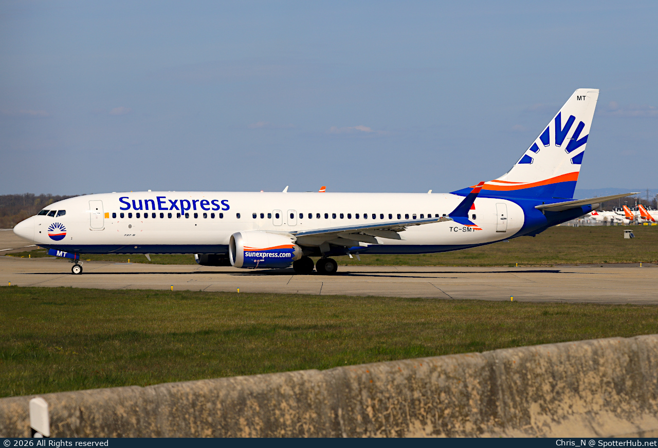 Photo of TC-SMT - Boeing 737 MAX 8 operated by SunExpress