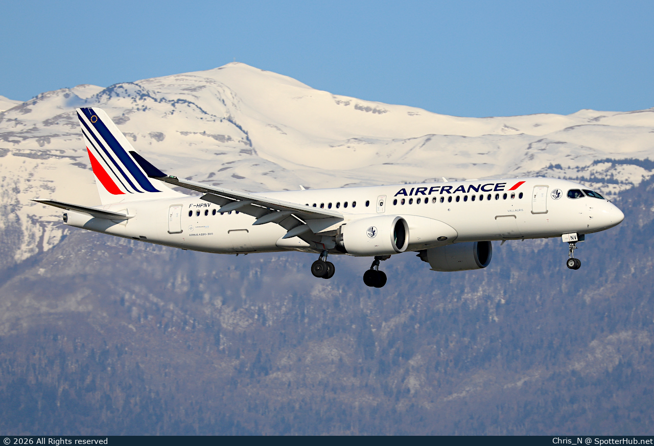 Photo of F-HPNV - Airbus A220-300 operated by Air France