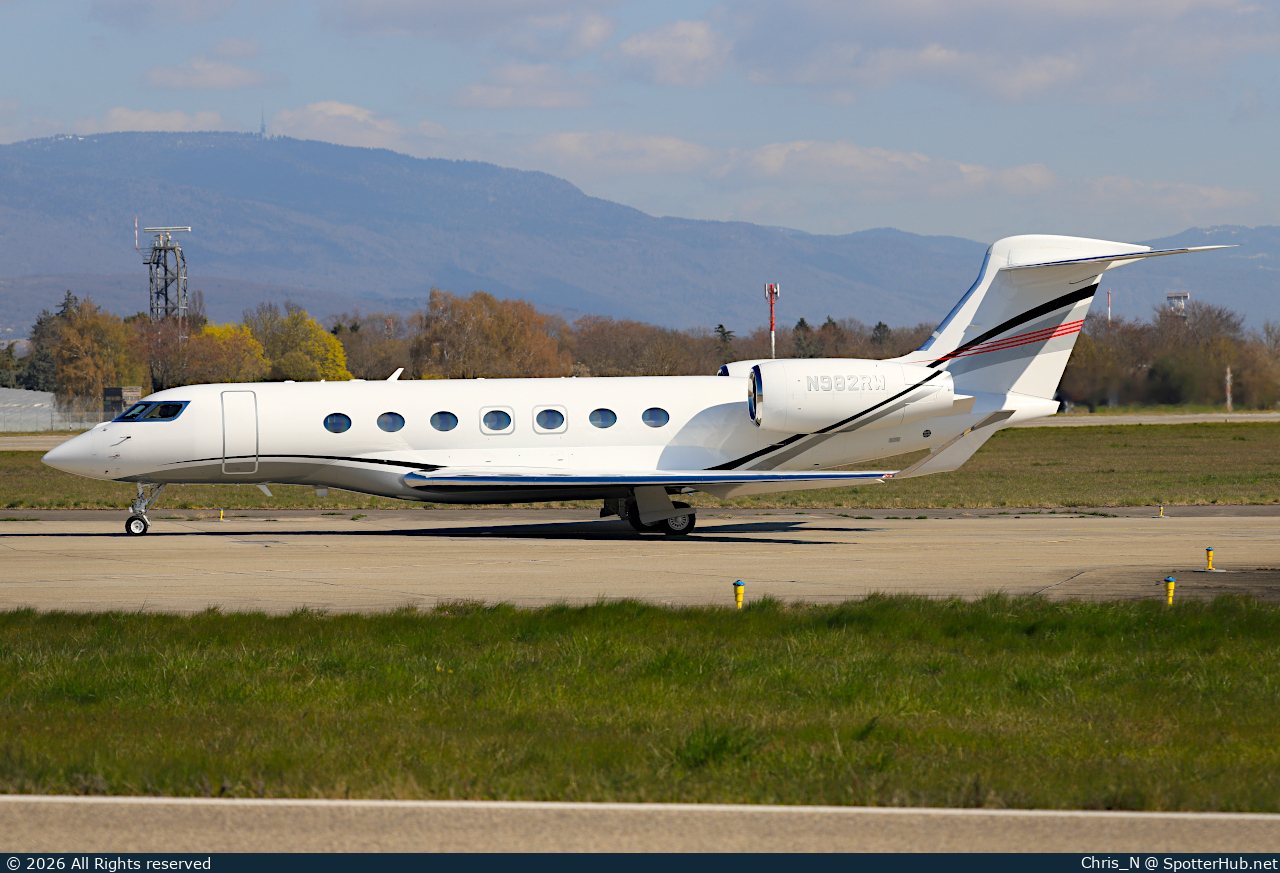 Photo of N982RW - Gulfstream G600 operated by Private