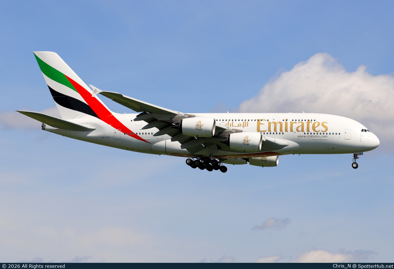 Photo of A6-EVQ - Airbus A380-842 operated by Emirates