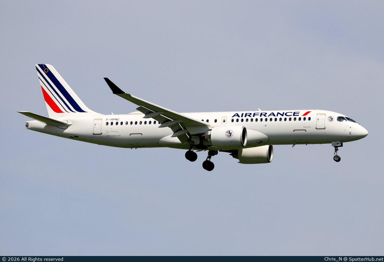 Photo of F-HPNC - Airbus A220-300 operated by Air France