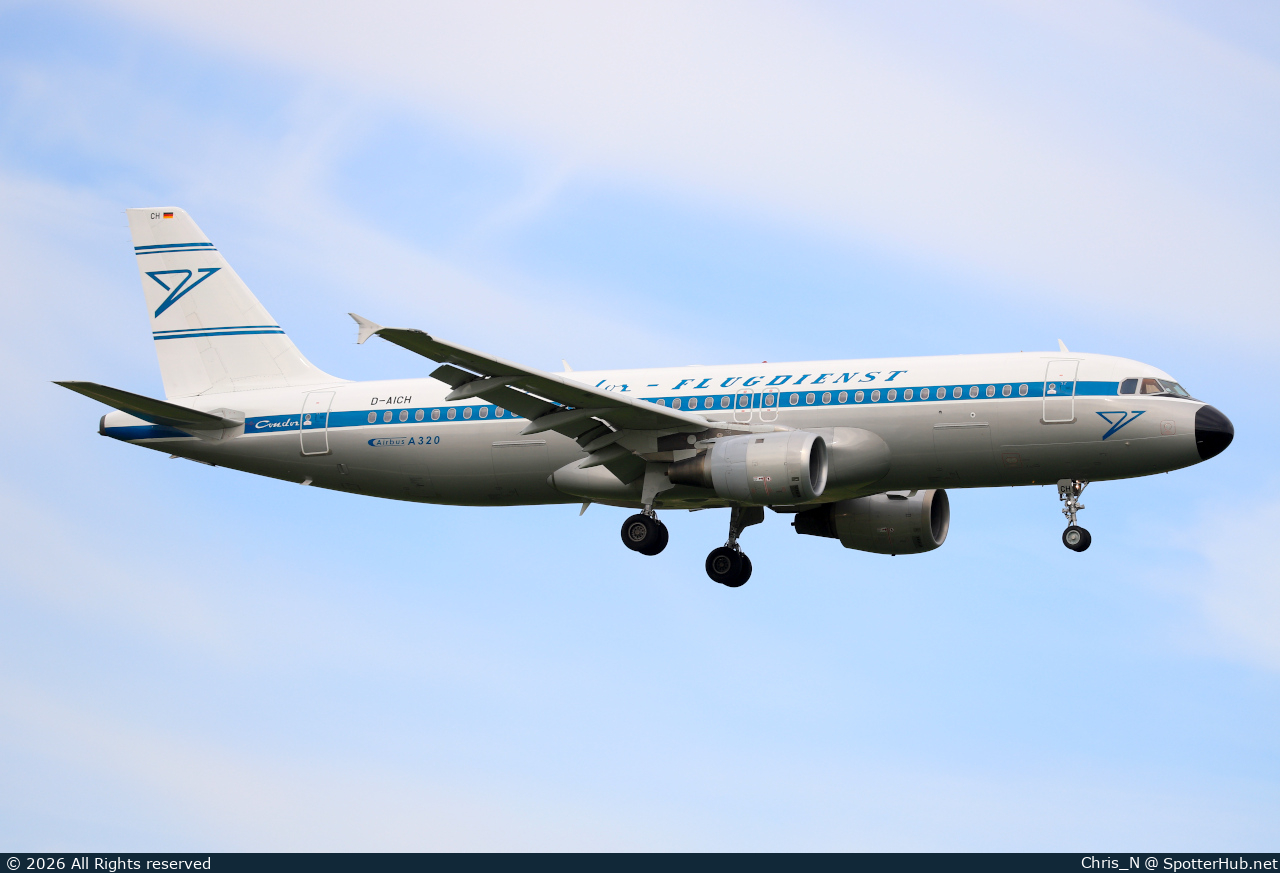 Photo of D-AICH - Airbus A320-212 operated by Condor