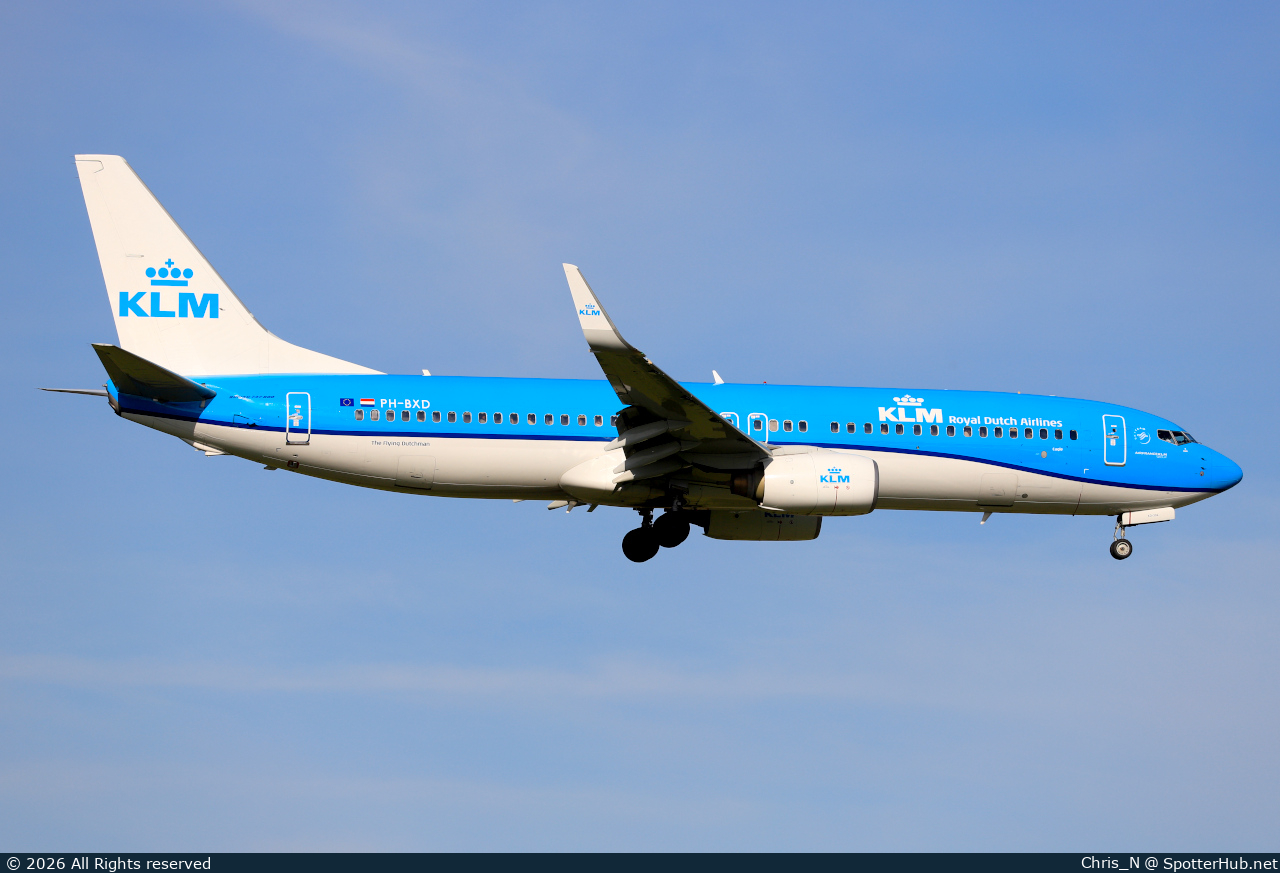Photo of PH-BXD - Boeing 737-8K2 operated by KLM Royal Dutch Airlines