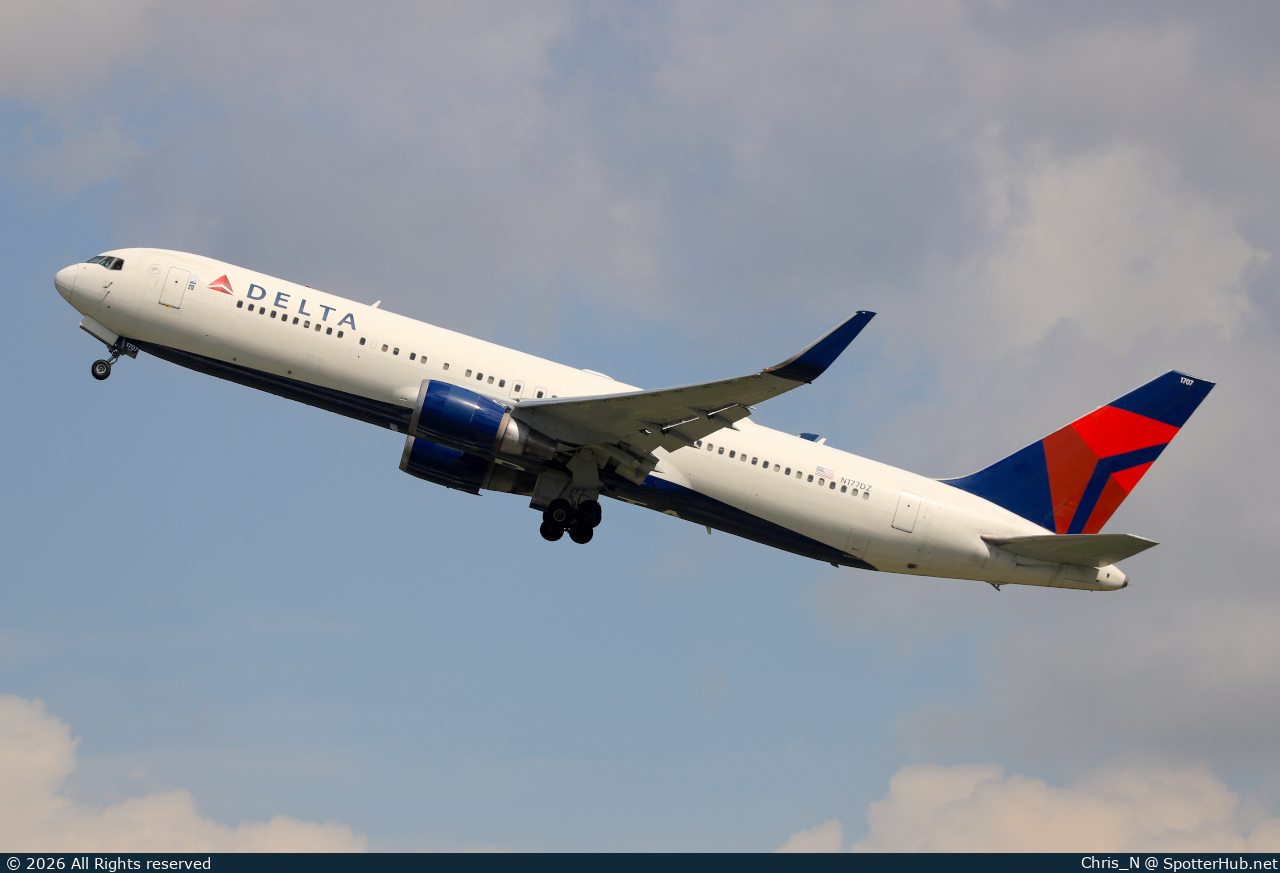 Photo of N177DZ - Boeing 767-332(ER) operated by Delta Air Lines