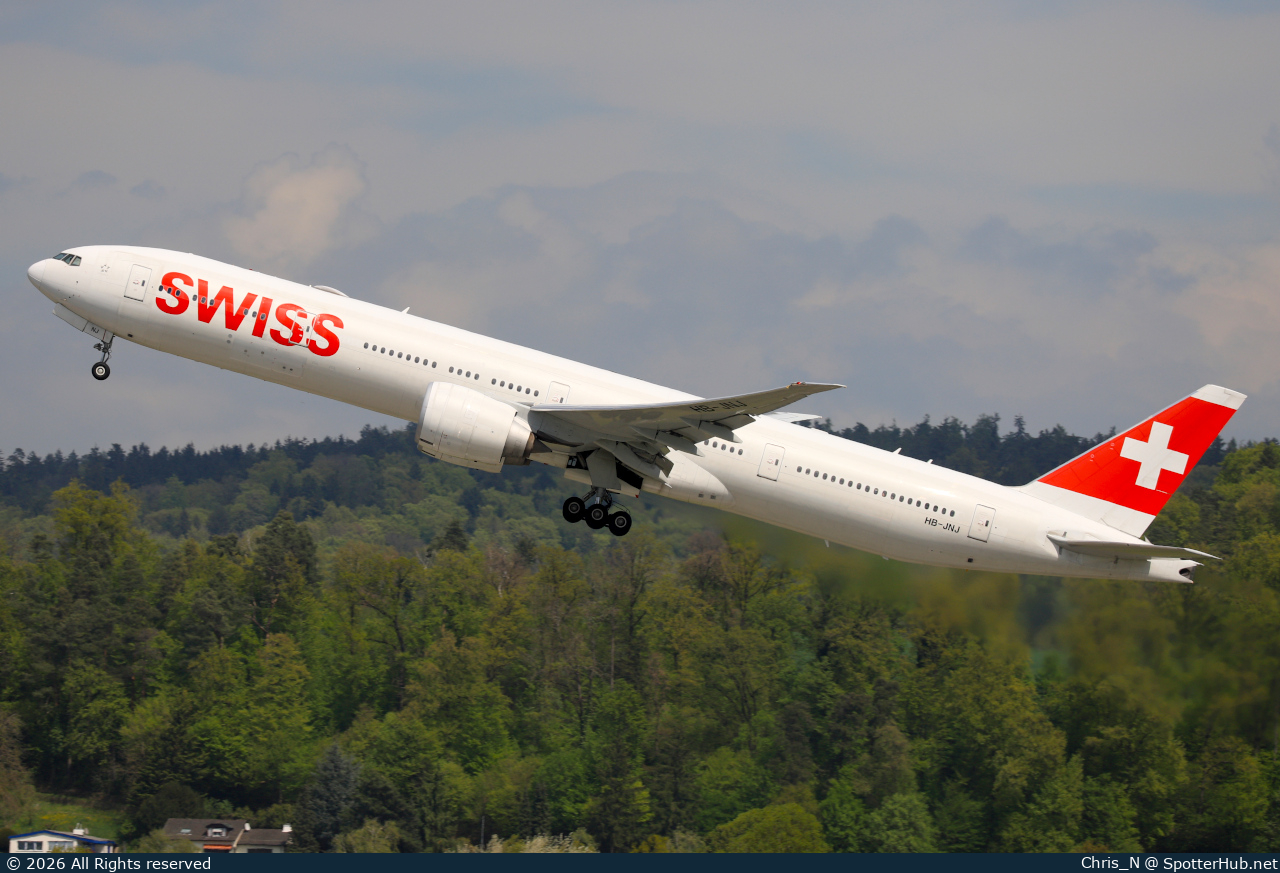 Photo of HB-JNJ - Boeing 777-3DE(ER) operated by Swiss International Air Lines