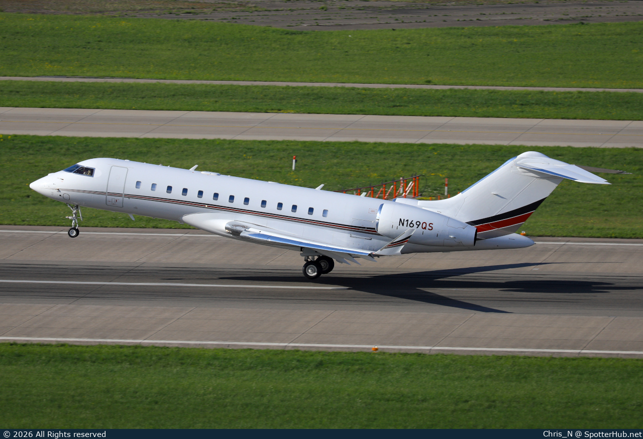 Photo of N169QS - Bombardier Global 6500 operated by NetJets