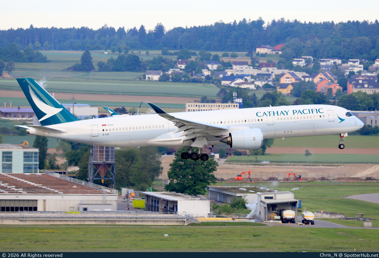 Photo of B-LRF - Airbus A350-941 operated by Cathay Pacific Airways