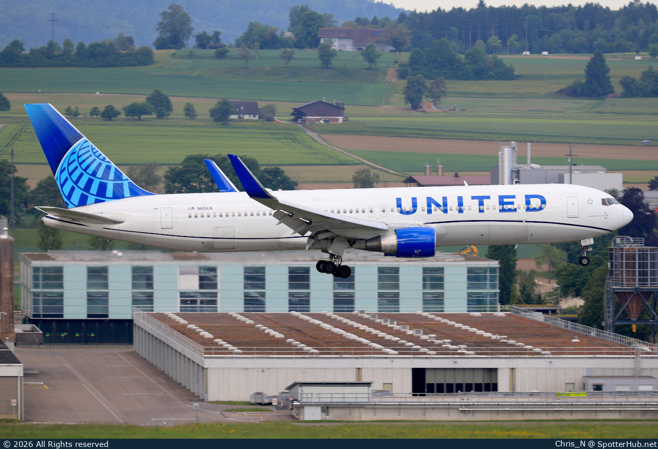 Photo of N651UA - Boeing 767-322(ER) operated by United Airlines