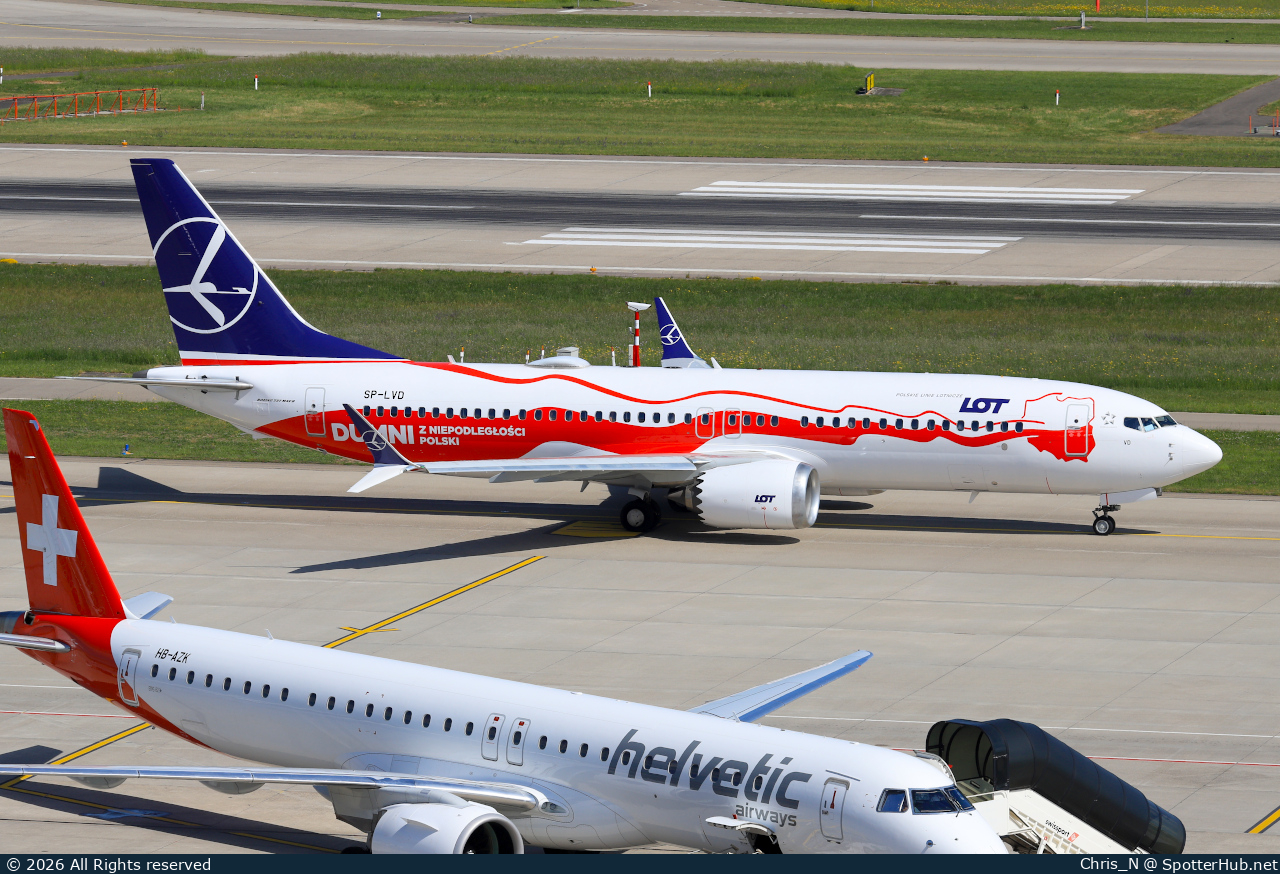 Photo of SP-LVD - Boeing 737 MAX 8 operated by LOT Polish Airlines