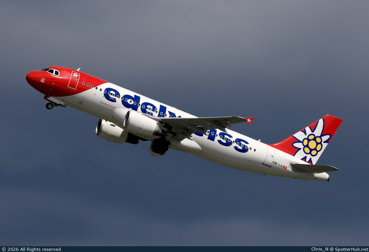 Photo of HB-IJU - Airbus A320-214 operated by Edelweiss Air