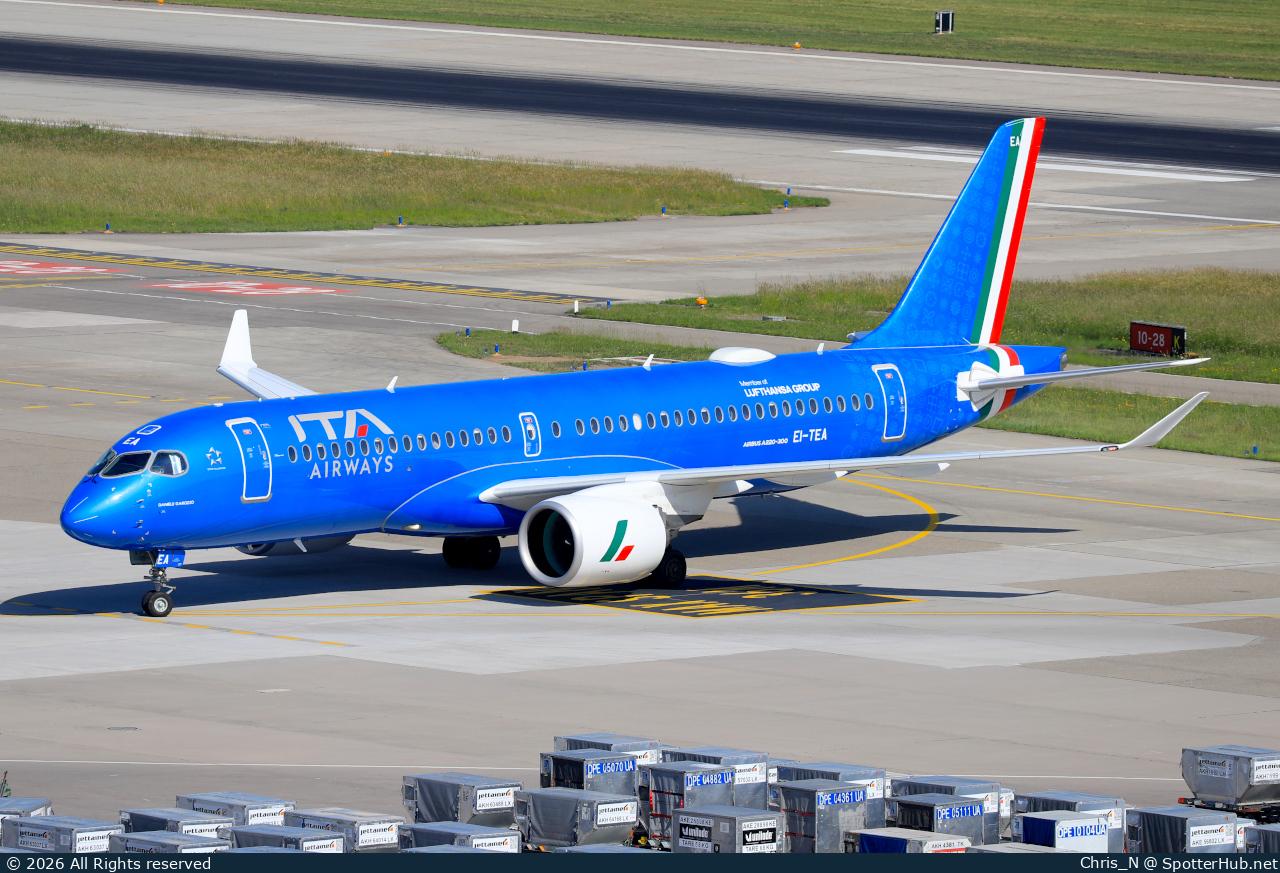 Photo of EI-TEA - Airbus A220-300 operated by ITA Airways