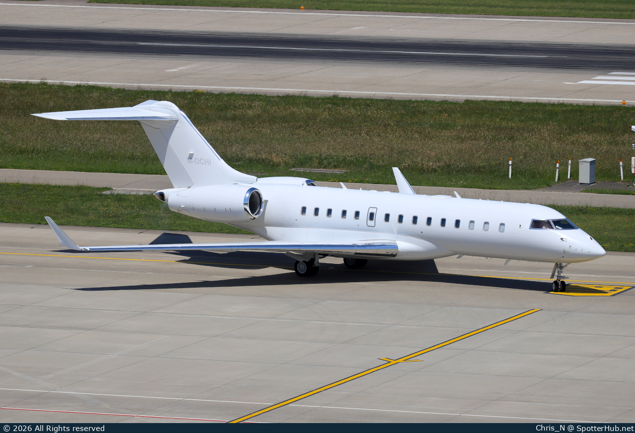 Photo of M-OCHI - Bombardier Global Express XRS operated by Catreus
