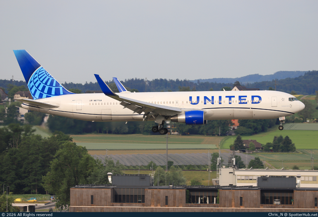 Photo of N677UA - Boeing 767-322(ER) operated by United Airlines