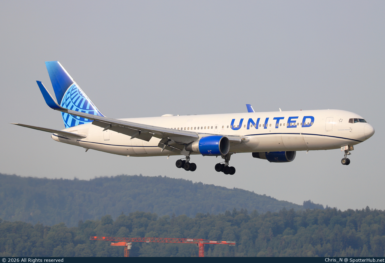 Photo of N657UA - Boeing 767-322(ER) operated by United Airlines