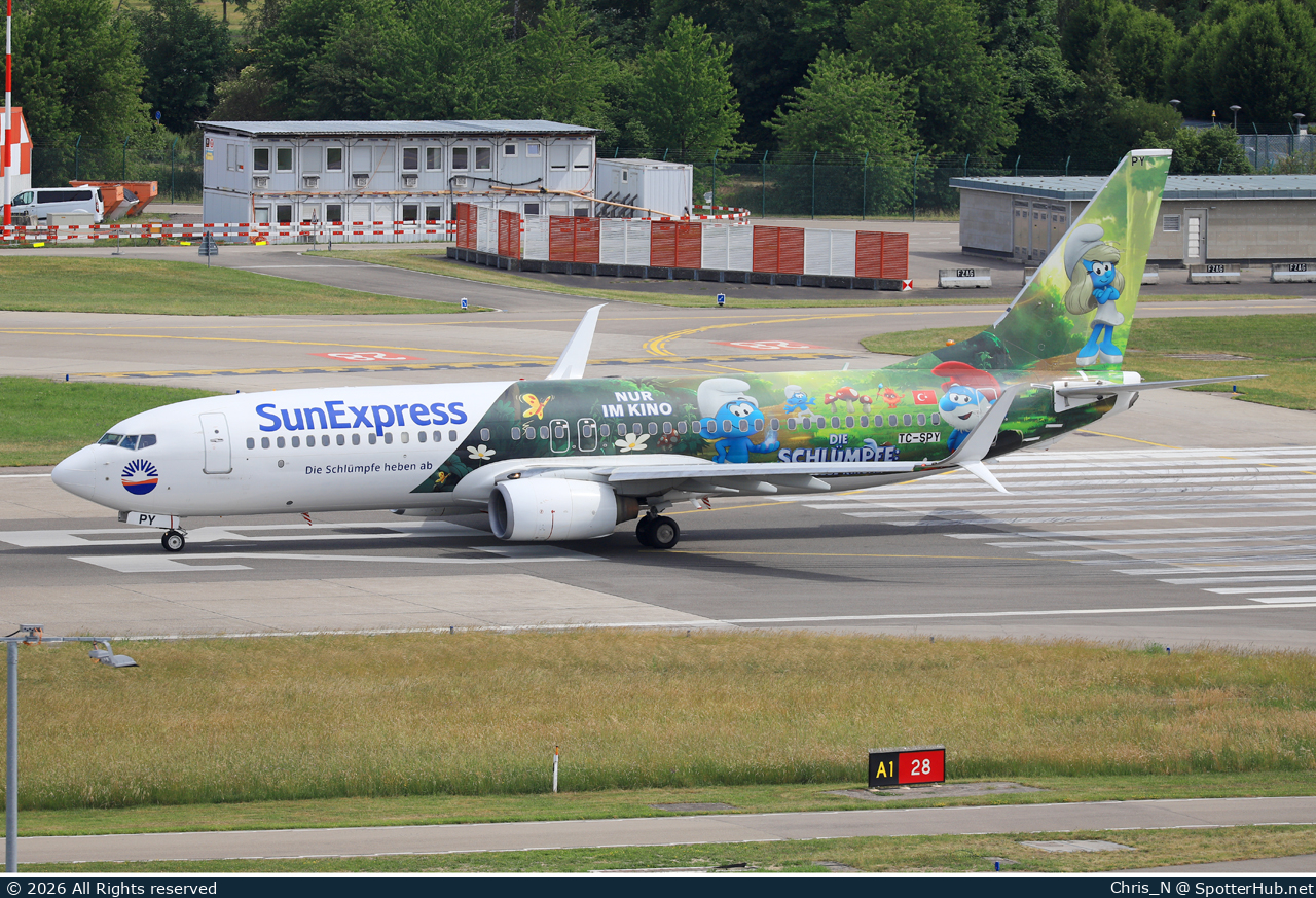 Photo of TC-SPY - Boeing 737-8EH operated by SunExpress