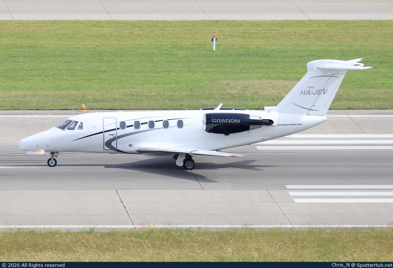 Photo of HA-JEV - Cessna 650 Citation III operated by BJ Aviation