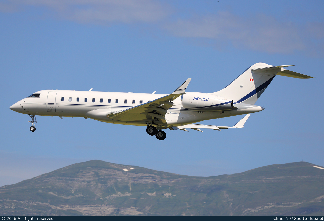 Photo of HB-JLC - Bombardier Global 6000 operated by Swiss Private Jet