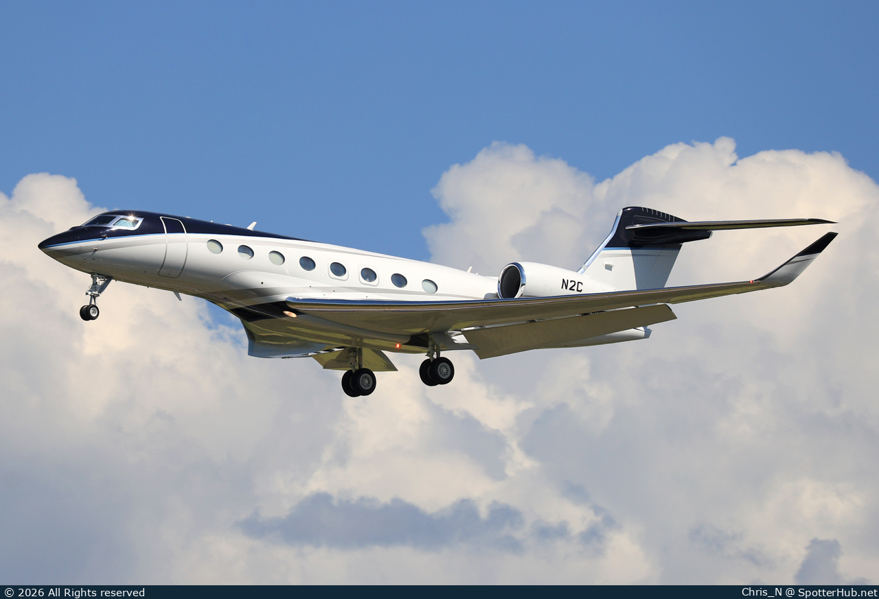 Photo of N2C - Gulfstream G650ER operated by Alcon