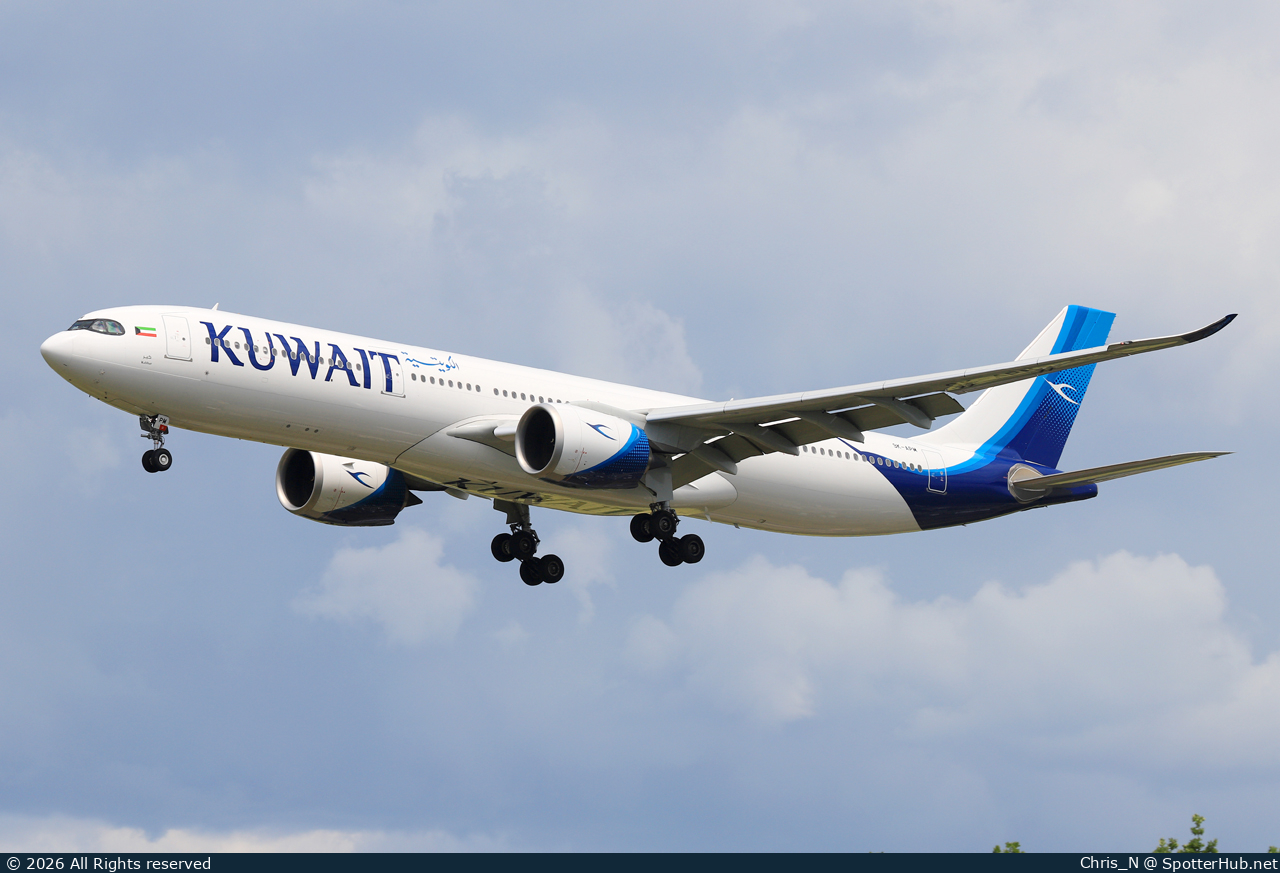 Photo of 9K-APM - Airbus A330-941 operated by Kuwait Airways