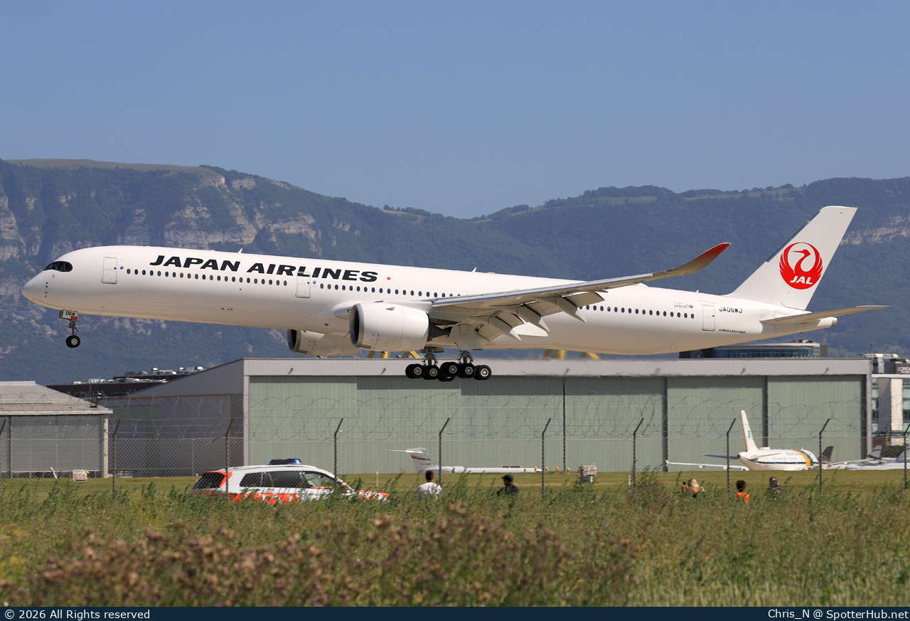 Photo of JA06WJ - Airbus A350-1041 operated by Japan Airlines