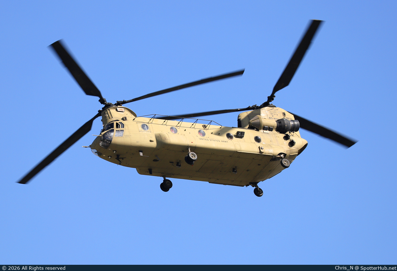 Photo of 13-08133 - Boeing Vertol CH-47F Chinook operated by US Army