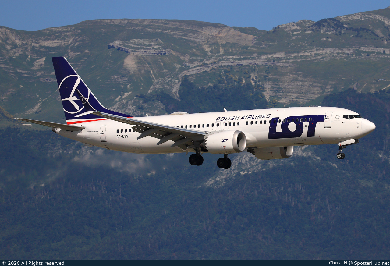 Photo of SP-LVS - Boeing 737 MAX 8 operated by LOT Polish Airlines