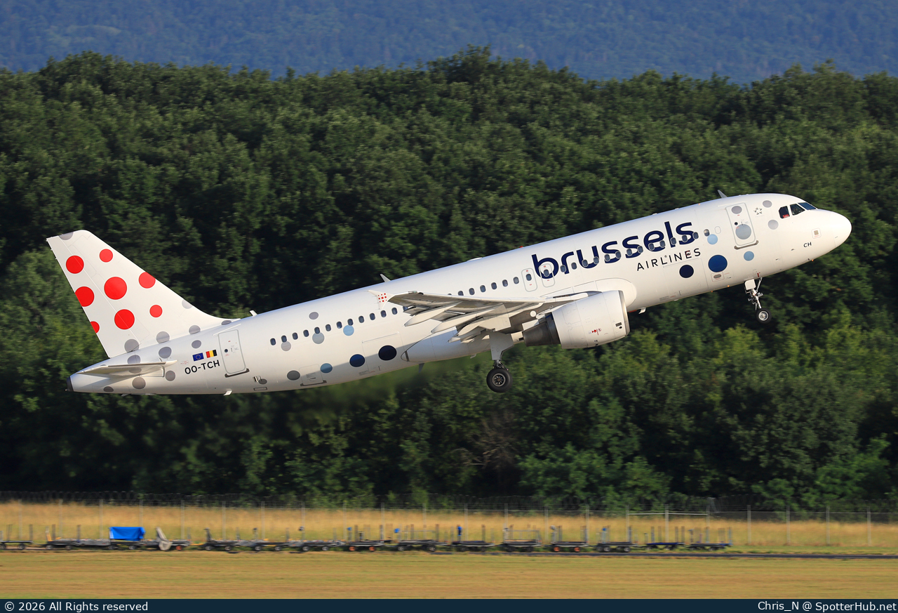 Photo of OO-TCH - Airbus A320-214 operated by Brussels Airlines