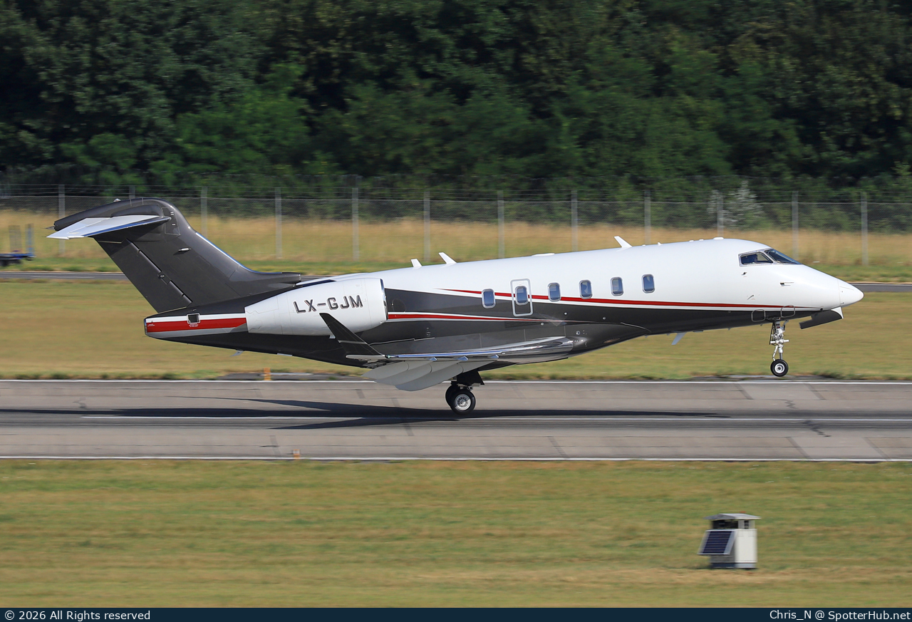 Photo of LX-GJM - Bombardier Challenger 350 operated by Global Jet Luxembourg