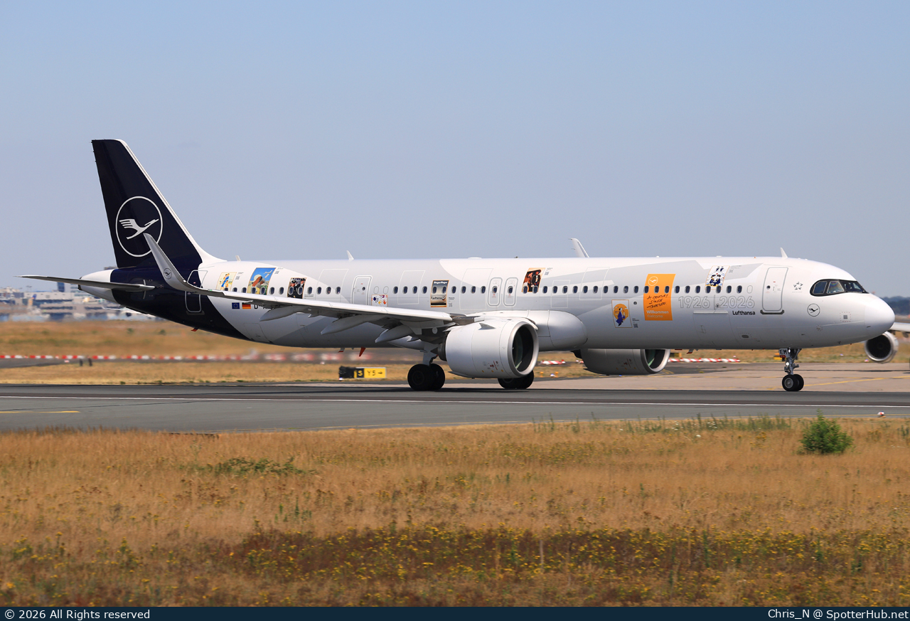 Photo of D-AIEM - Airbus A321-271NX operated by Lufthansa