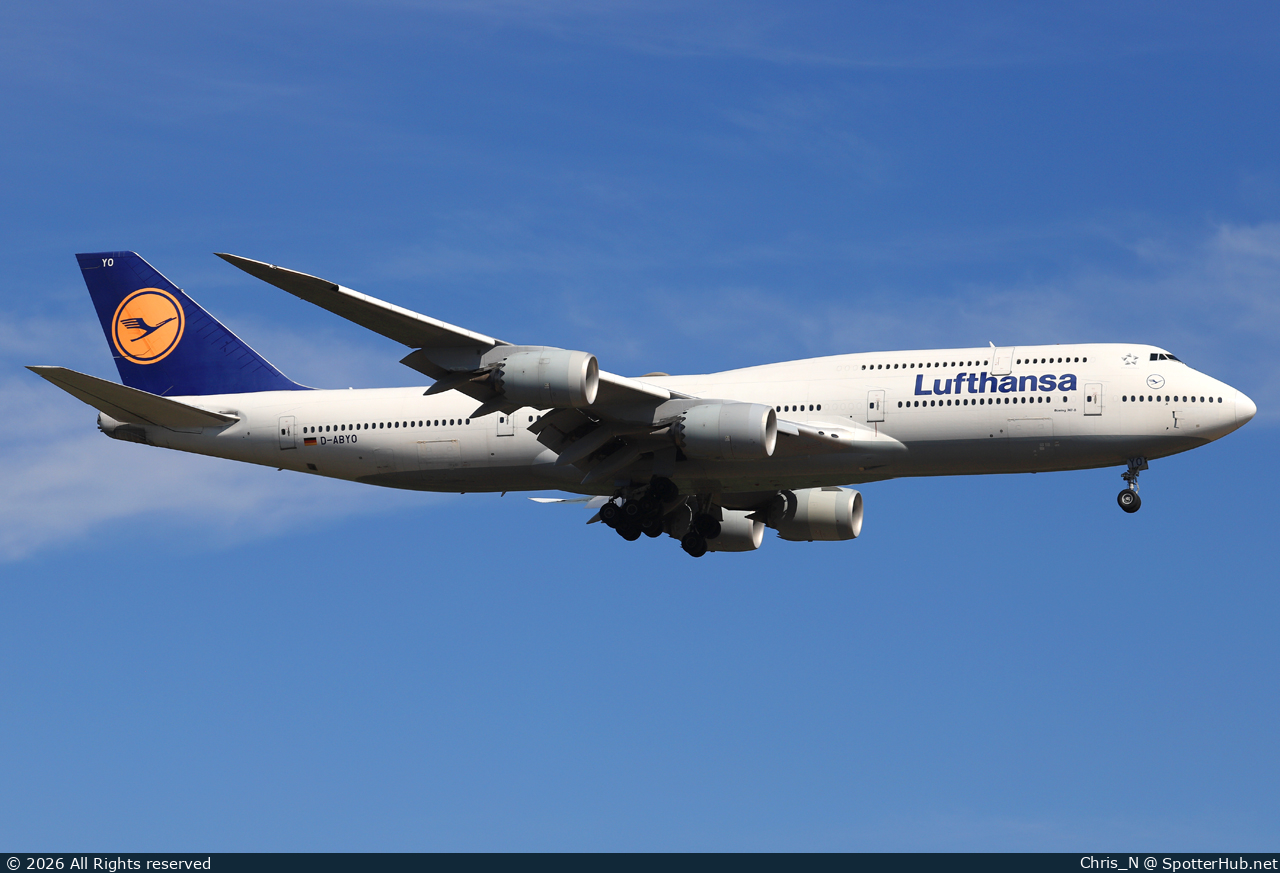 Photo of D-ABYO - Boeing 747-830 operated by Lufthansa