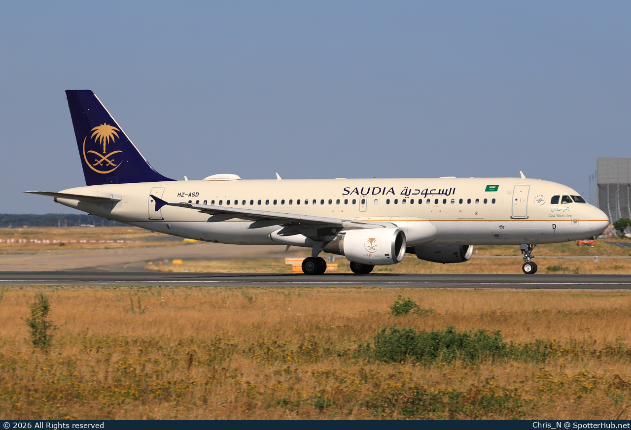 Photo of HZ-ASD - Airbus A320-214 operated by Saudia