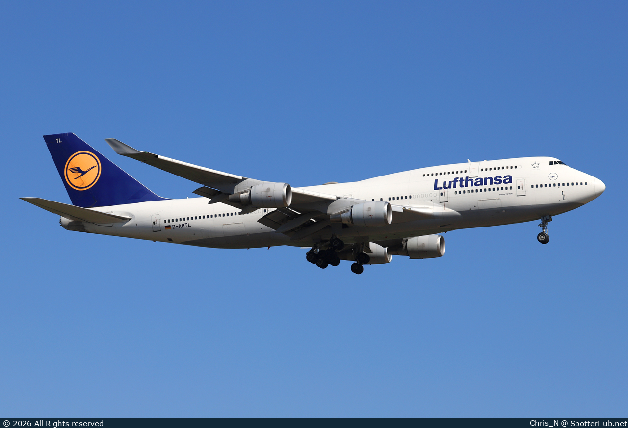 Photo of D-ABTL - Boeing 747-430 operated by Lufthansa
