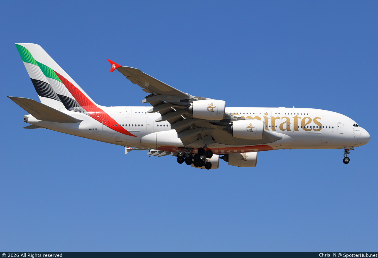 Photo of A6-EDF - Airbus A380-861 operated by Emirates