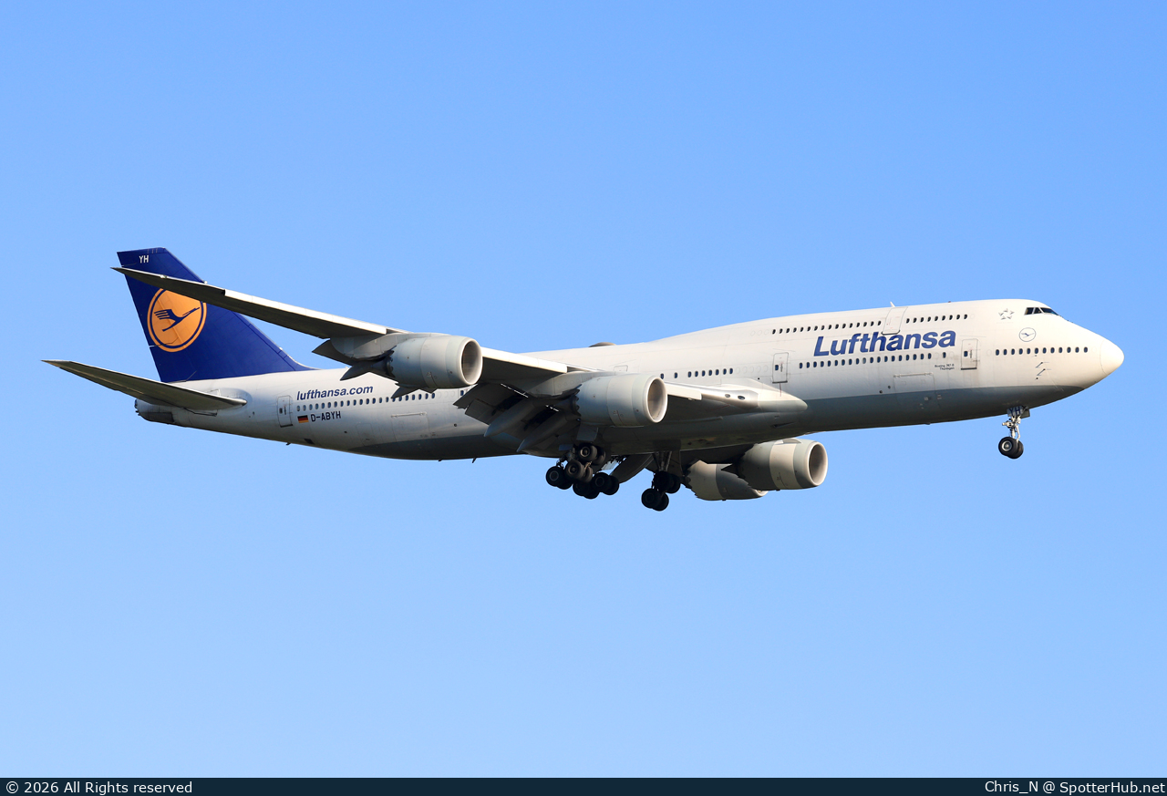 Photo of D-ABYH - Boeing 747-830 operated by Lufthansa