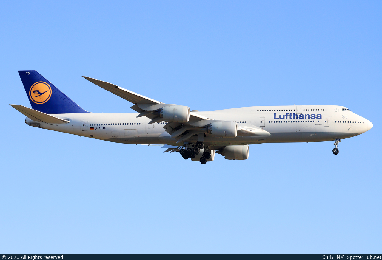 Photo of D-ABYO - Boeing 747-830 operated by Lufthansa